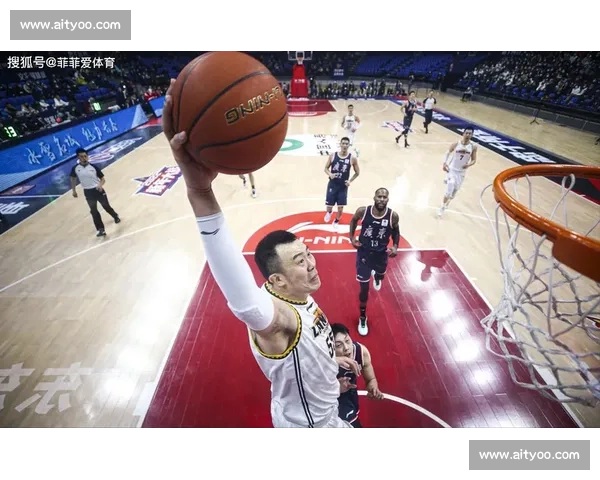 辽宁对阵深圳焦点对决强强碰撞考验阵容深度与临场应变智慧博弈升级