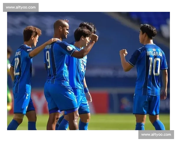 蔚山现代迎战首尔FC巅峰对决争夺联赛荣耀之夜强强碰撞引爆全场焦点大战 蔚山现代迎战首尔FC巅峰对决争夺联赛荣耀之夜强强碰撞引爆全场焦点大战